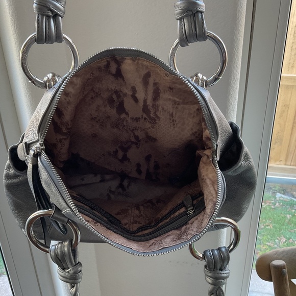 B. Makowsky Silver Metalic Leather Satchel Handbag “Like New” - Picture 4 of 11